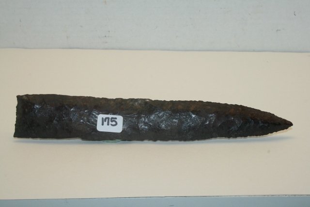 Obsedian? Paleo Type Point (1 of 2)