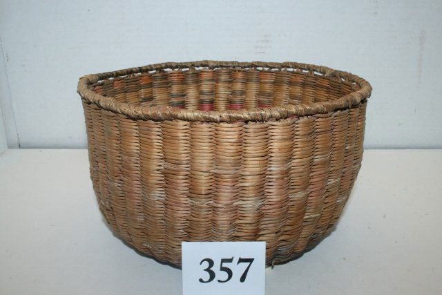 Hopi Basket (1 of 2)
