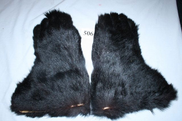 Pair Black Bear Gloves (1 of 2)