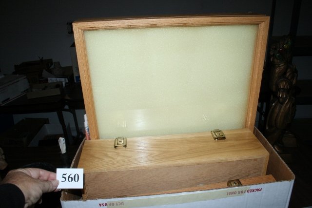 (1) 9 ¼” x 18” x 2 ¼” Showcase (1 of 1)