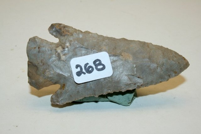 Lost Lake Point Fort Payne Material: 3 3/16” Lost Lake Point Fort Payne Material, Montgomery Co. Ohio from the Late Marvin Gilley Collection of West Manchester, Preble Co. Ohio