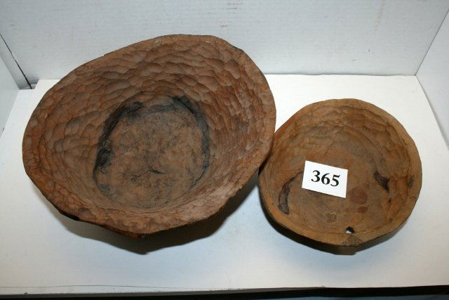 2 Hand Carved Iroquois Bowls (1 of 2)