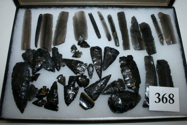 25 Obsidian Points (1 of 1)