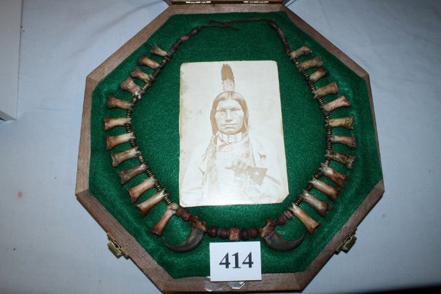 Bear Phalange Necklace (1 of 6)