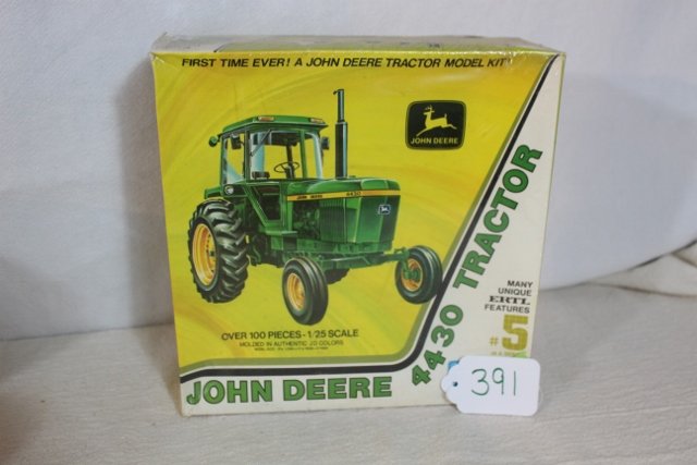 John Deere 4430 Tractor Model Kit (1 of 1)