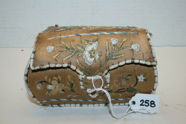 Lidded Moose Hair Box (1 of 1)