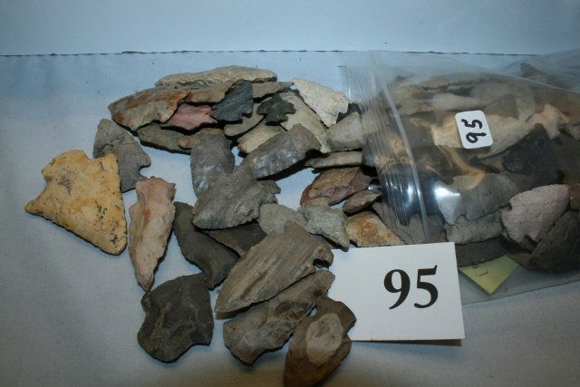 100 Flints Points (1 of 1)