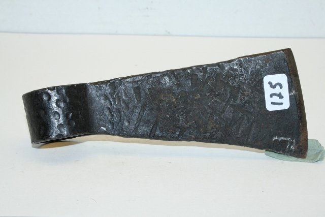 Large War Type Hand Forged Tomahawk (1 of 2)