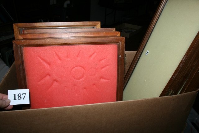 7 Nice Wood Display Frames (1 of 1)