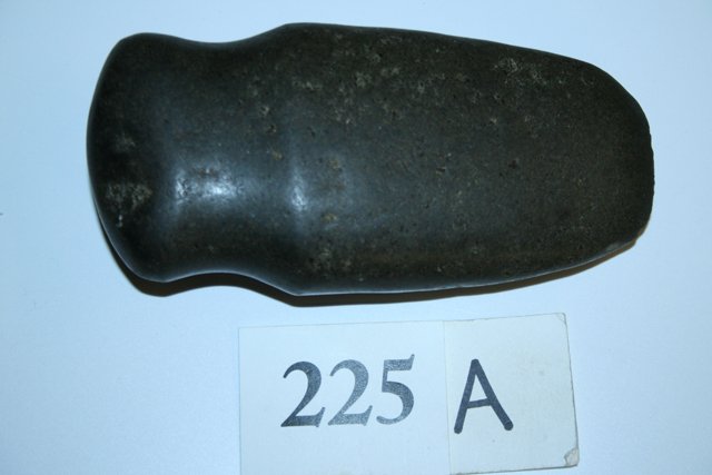 Hardstone Full Groove Axe (1 of 2)