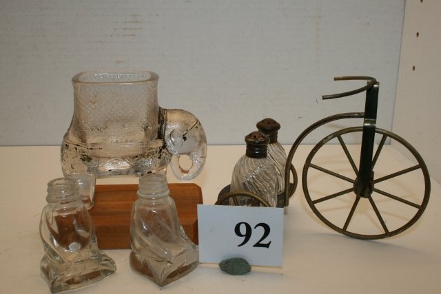 2 Elephant Candy Containers (1 of 1)