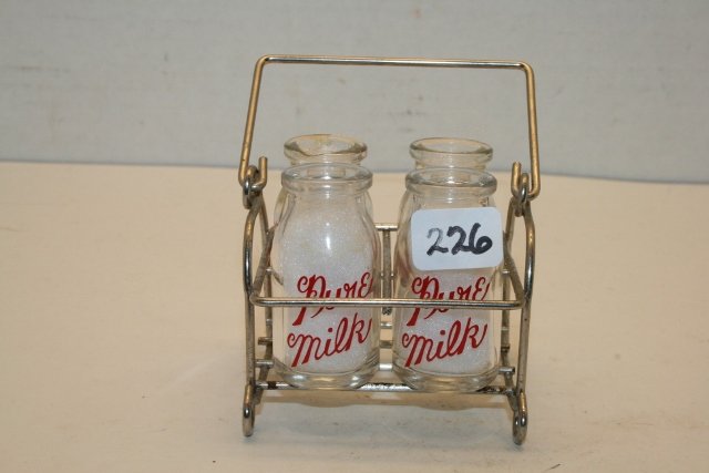 4 Milk Bottles with Carrier (1 of 1)