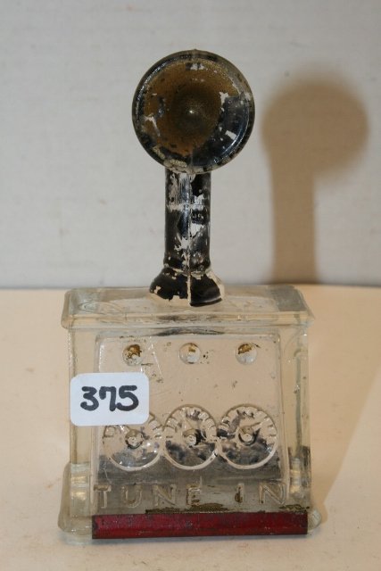 Radio with Speaker: Radio with Speaker, some paint, original closure, broken & reglued