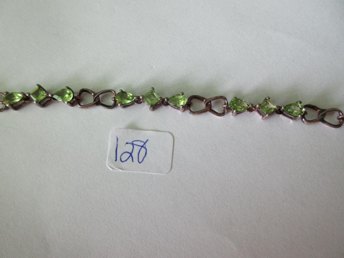 6 cwt. Peridot sterling silver bracelet. Jewelry: 6 cwt. Peridot sterling silver bracelet. Jewelry