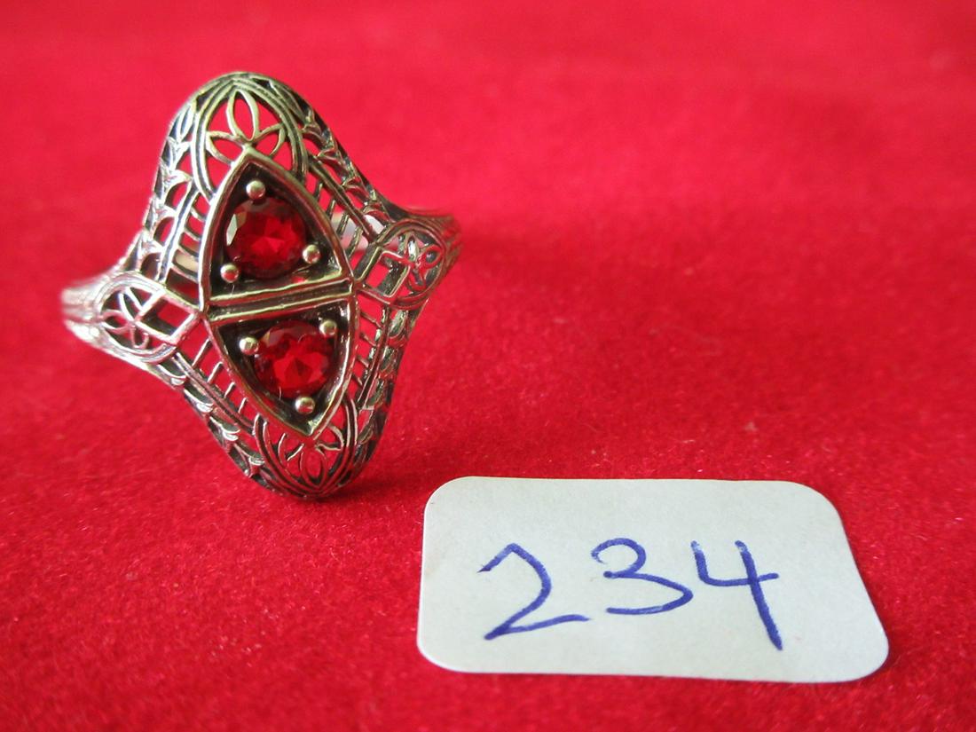 Beautiful 1 cwt., Ruby sterling ring. Jewelry.: Beautiful 1 cwt., Ruby sterling ring. Jewelry. Size 8