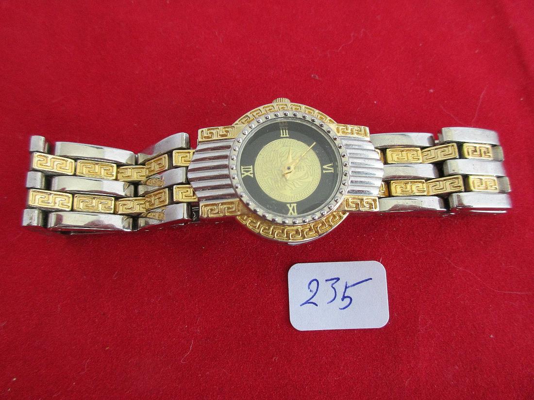 Neat Gianni Versace watch. Needs battery.: Neat Gianni Versace watch. Needs battery. Measures 6 ¾" long.