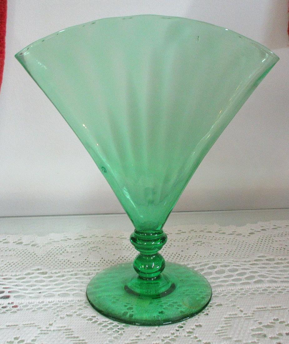 Signed Steuben jade art glass fan vase. Beautiful: Signed Steuben jade art glass fan vase. Beautiful colors with great quality and detail. 7 ½ inches tall