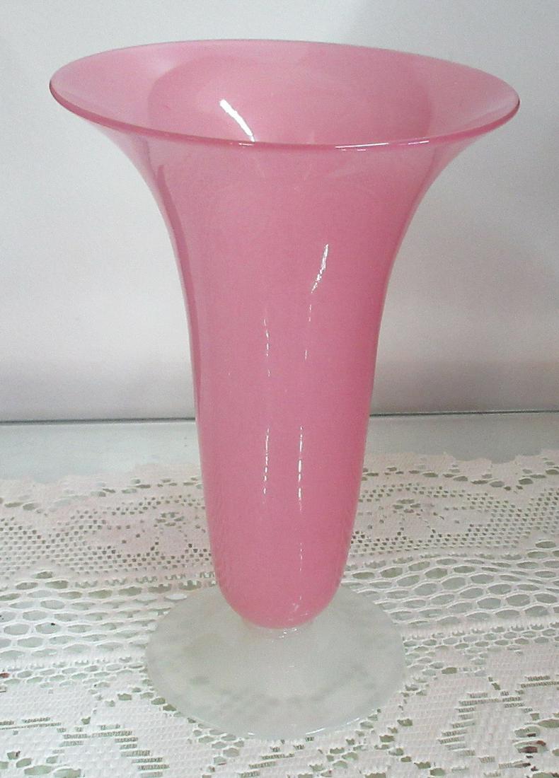 Steuben Rosaline and Alabaster art glass vase.: Steuben Rosaline and Alabaster art glass vase. Beautiful colors with great quality and detail. I could not find signature but guaranteed authentic. 8 1/8 inches tall