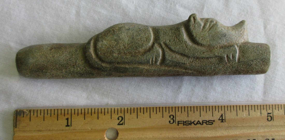 Native American Indian stone pipe: Native American Indian stone pipe. In good original as found condition. With great quality and detail. Please use pictures to judge condition and age.