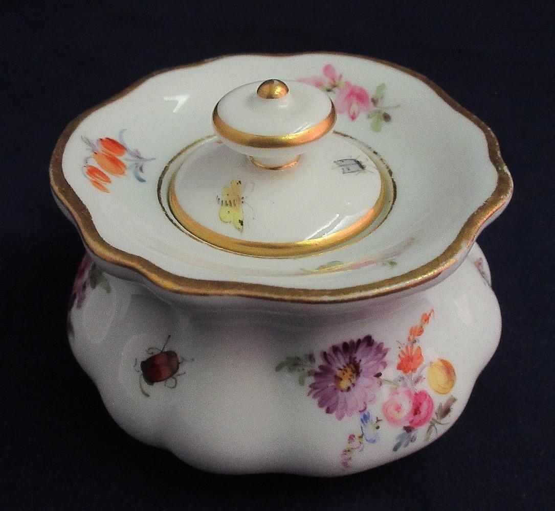 Fine signed Meissen small jewelry box: Fine signed Meissen small jewelry box. 2 inches tall 2 ½ inches wide. In good original as found condition. Beautiful colors with great quality and detail