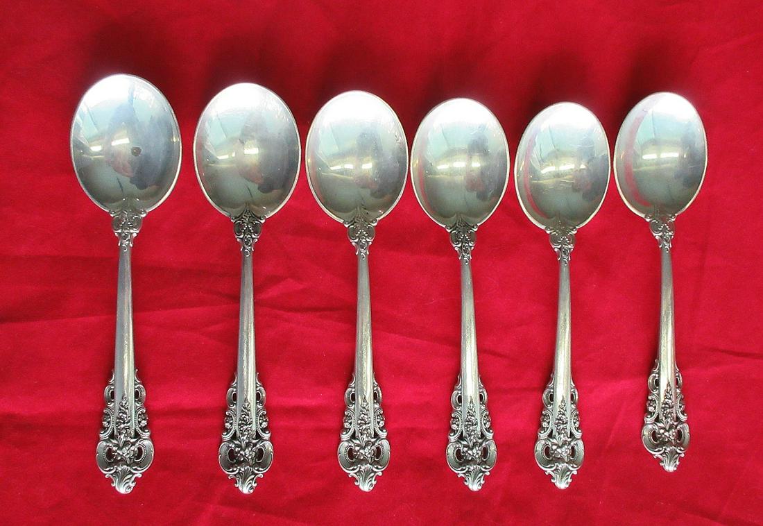 6 Beautiful Grande Baroque sterling silver soup spoons: 6 Beautiful Grande Baroque sterling silver soup spoons. In good original as found condition. 268g = 8.3 t oz
