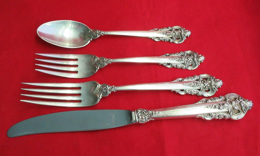 Beautiful Grande Baroque sterling silver place setting: Beautiful Grande Baroque sterling silver place setting. In good original as found condition. 146g = 4.69 t o