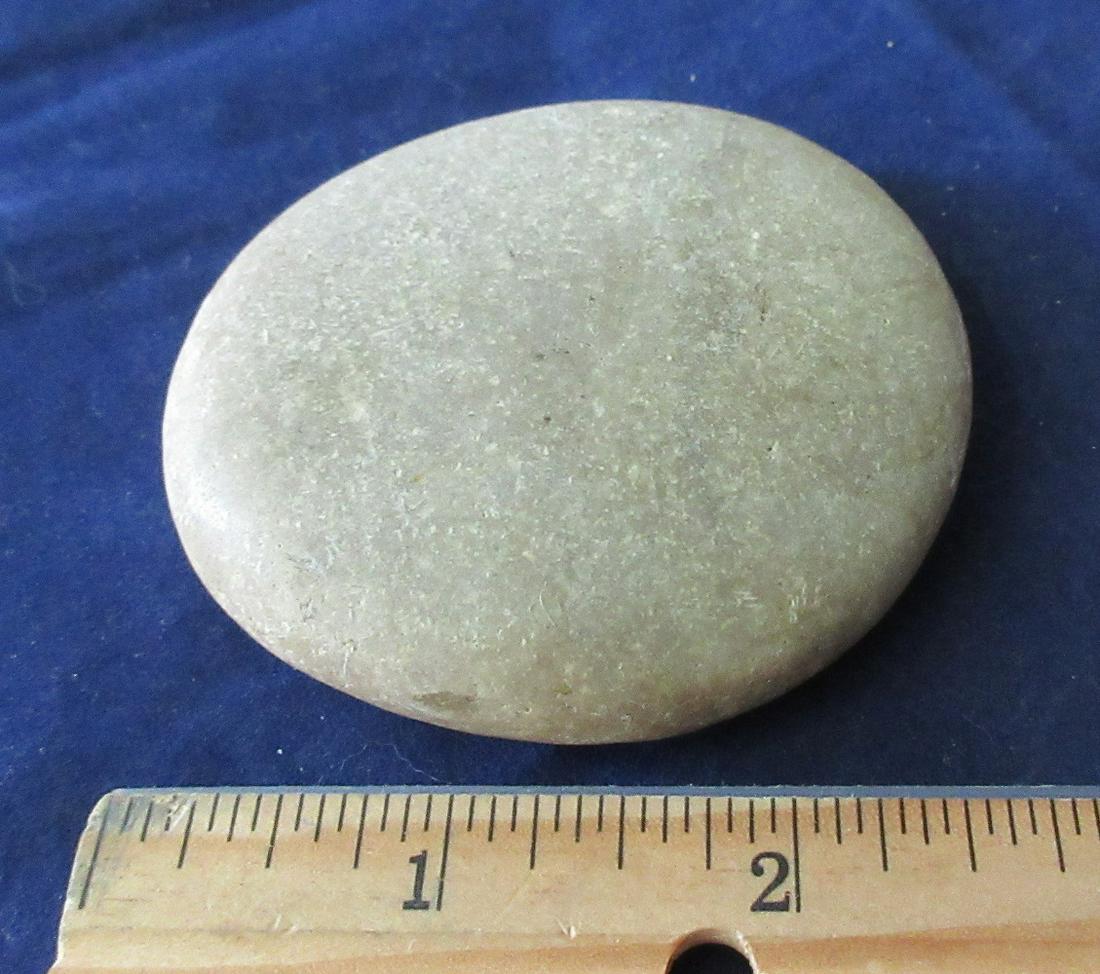 Antique Native American Indian artifact discoidal: Antique Native American Indian artifact discoidal. Please use photos to judge condition and age.