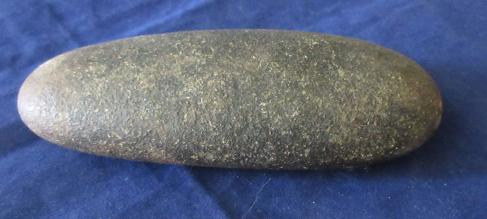 Native American Indian artifact Celt: Native American Indian artifact Celt. Please use photos to judge condition and age