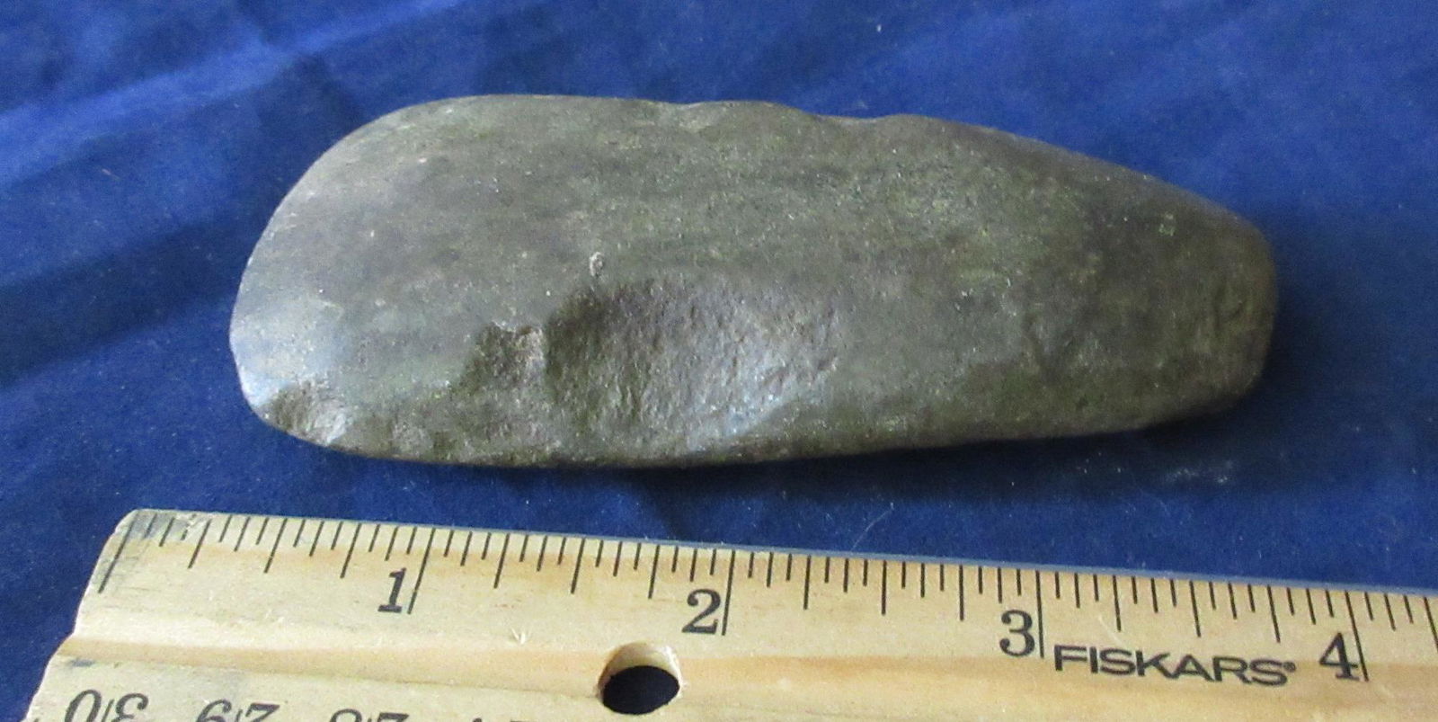 Native American Indian artifact Celt: Native American Indian artifact pestle. Please use photos to judge condition and age