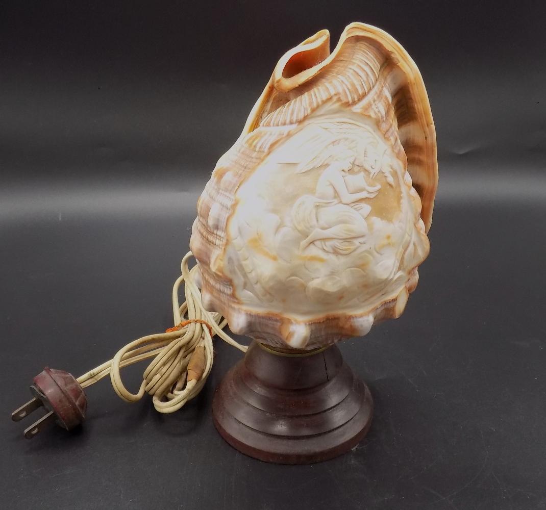 Finely Carved Vintage Cameo Scene Shell Lamp