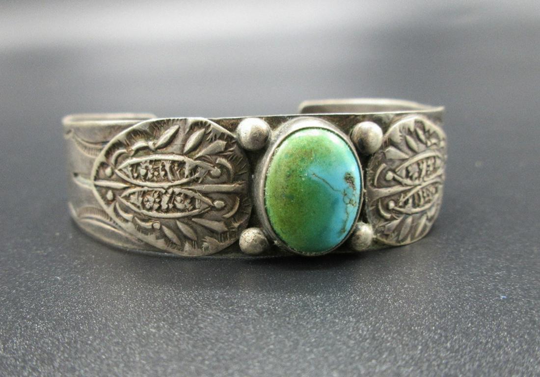 Fine Vintage Native American Indian turquois bracelet (1 of 7)