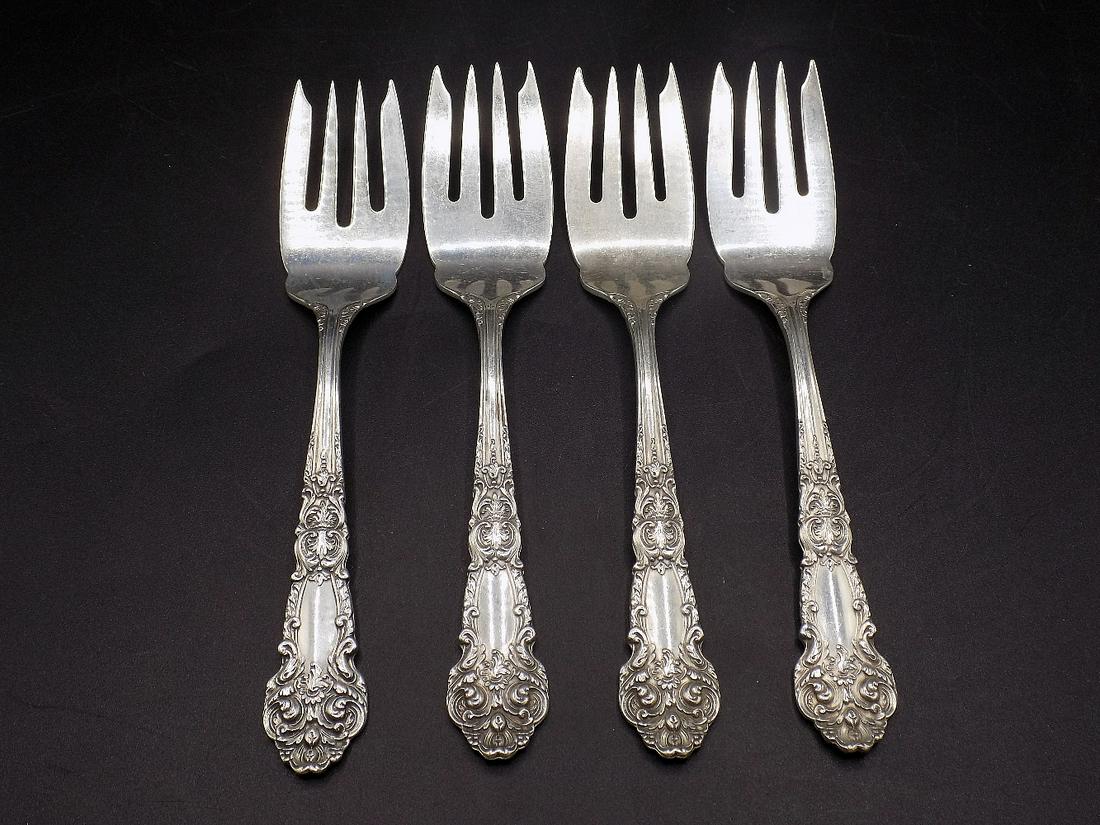 Four vintage Reed & Barton French Renaissance sterling: Four vintage Reed & Barton French Renaissance sterling salad forks. In very good original as found condition. Great quality and detail. Needs polished. Measures 6 1/8”. Total weight approx. 150 gram