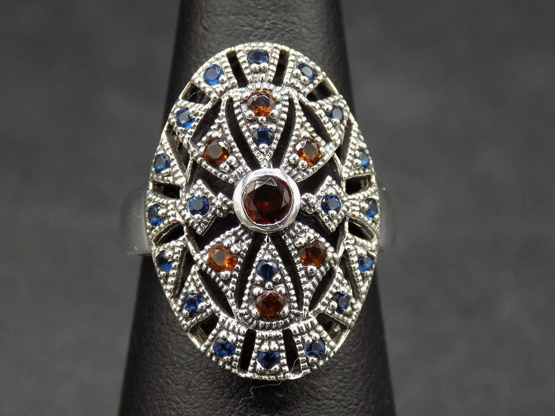 Beautiful 4 cwt. fire garnets and sapphire .925 (1 of 6)