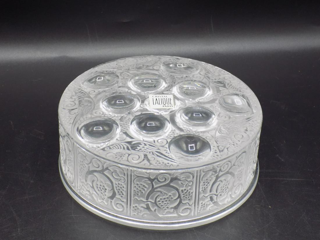 Vintage signed Lalique art glass covered jewelry box (1 of 8)