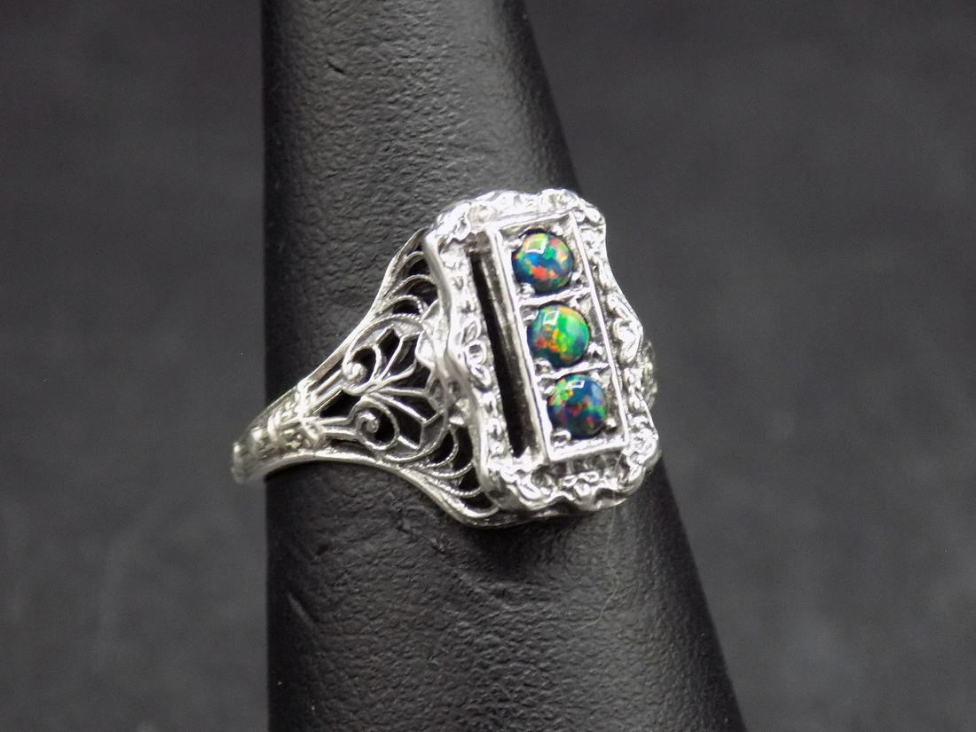 Beautiful approx. 1 ctw. red fire opals .925 sterling (1 of 6)