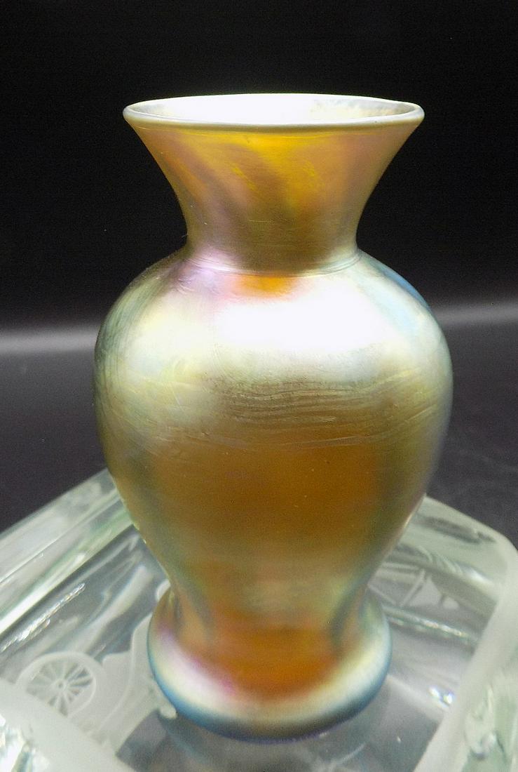 Beautiful vintage Steuben gold Aurene vase (1 of 8)