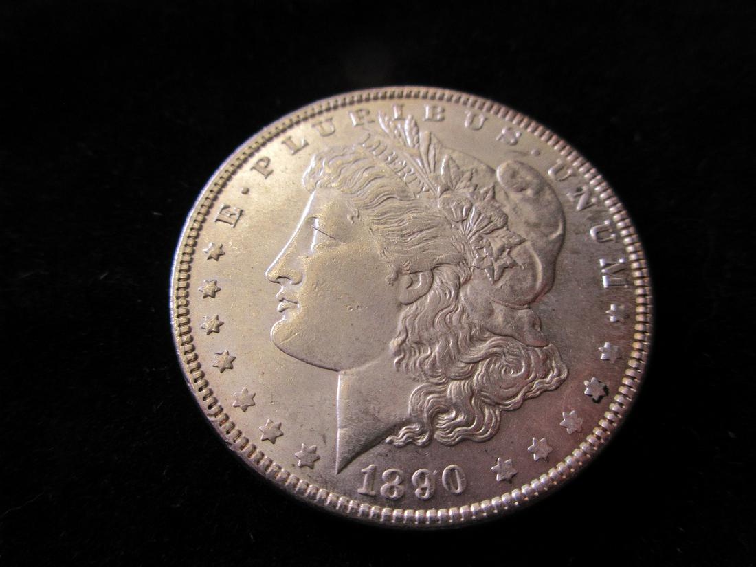 1890 high grade Morgan silver dollar (1 of 2)