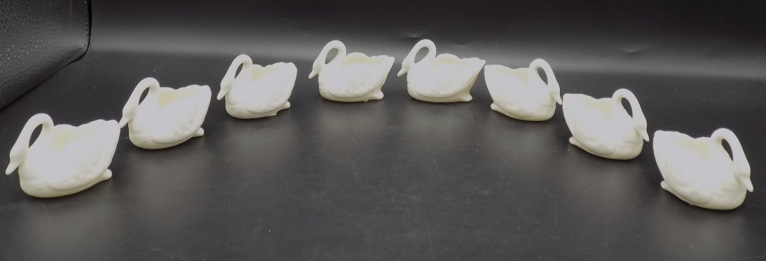 Set of 8 Lenox porcelain swan salt dips. (1 of 6)