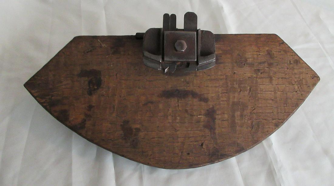 Neat old hard to find late 1800’s barrel makers: Neat old hard to find late 1800’s barrel makers molding plane. In original as found condition. Measures approx. 15 ¼” x