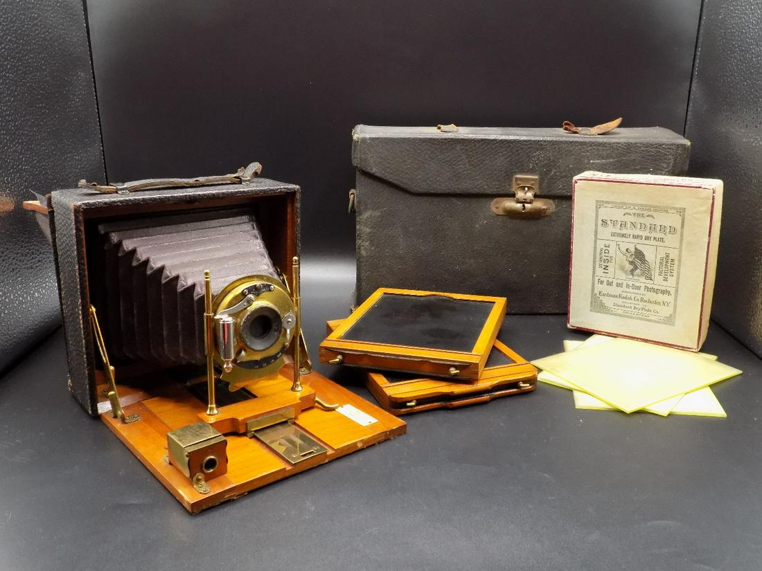 Antique Wollinsak Opt. Co. Camera. (1 of 13)