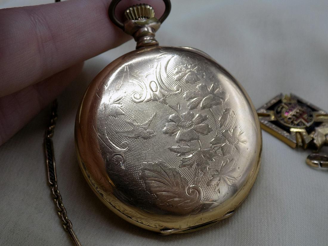 Antique nicely engraved gold fill hunting case pocket watch (1 of 12)