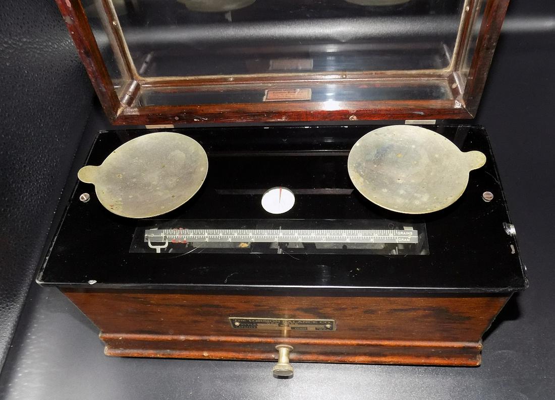 Antique gold or apothecary scale (1 of 7)