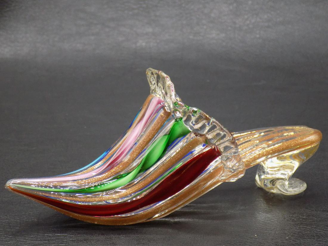 Beautiful vintage Murano ribbon art glass artist signed shoe. (1 of 11)