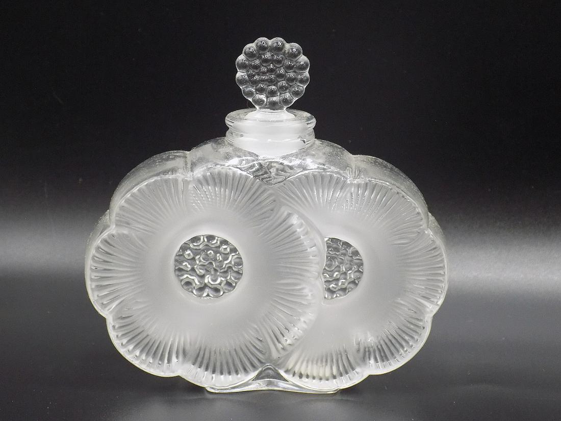Beautiful vintage signed Lalique France art glass perfume bottle with flowers. (1 of 5)