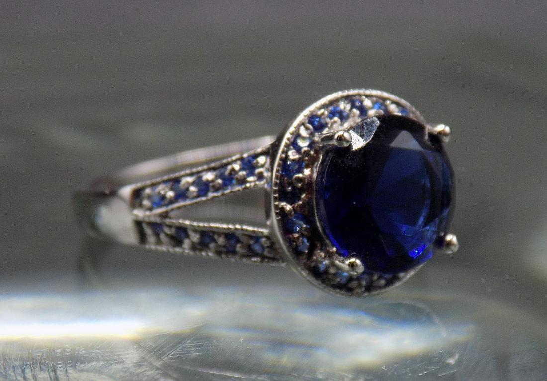 2 cwt. blue sapphire .925 sterling silver ring. (1 of 5)