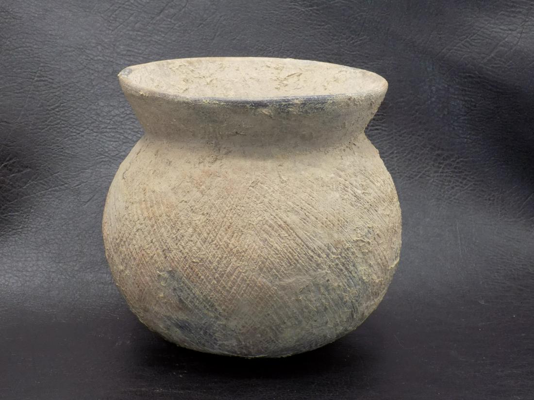 Pre-historic museum quality pot from museum: Pre-historic museum quality pot from museum. Letter with state of release & disclosure as shown in photo. Please see letter with full description and information. 5” diameter x 5” tall