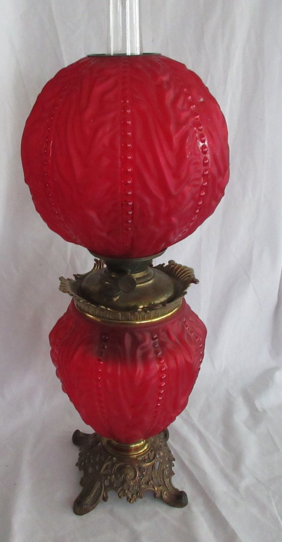 BEAUTIFUL ANTIQUE Red Satin ART GLASS Gone With The Wind Parlor Lamp (1 of 9)