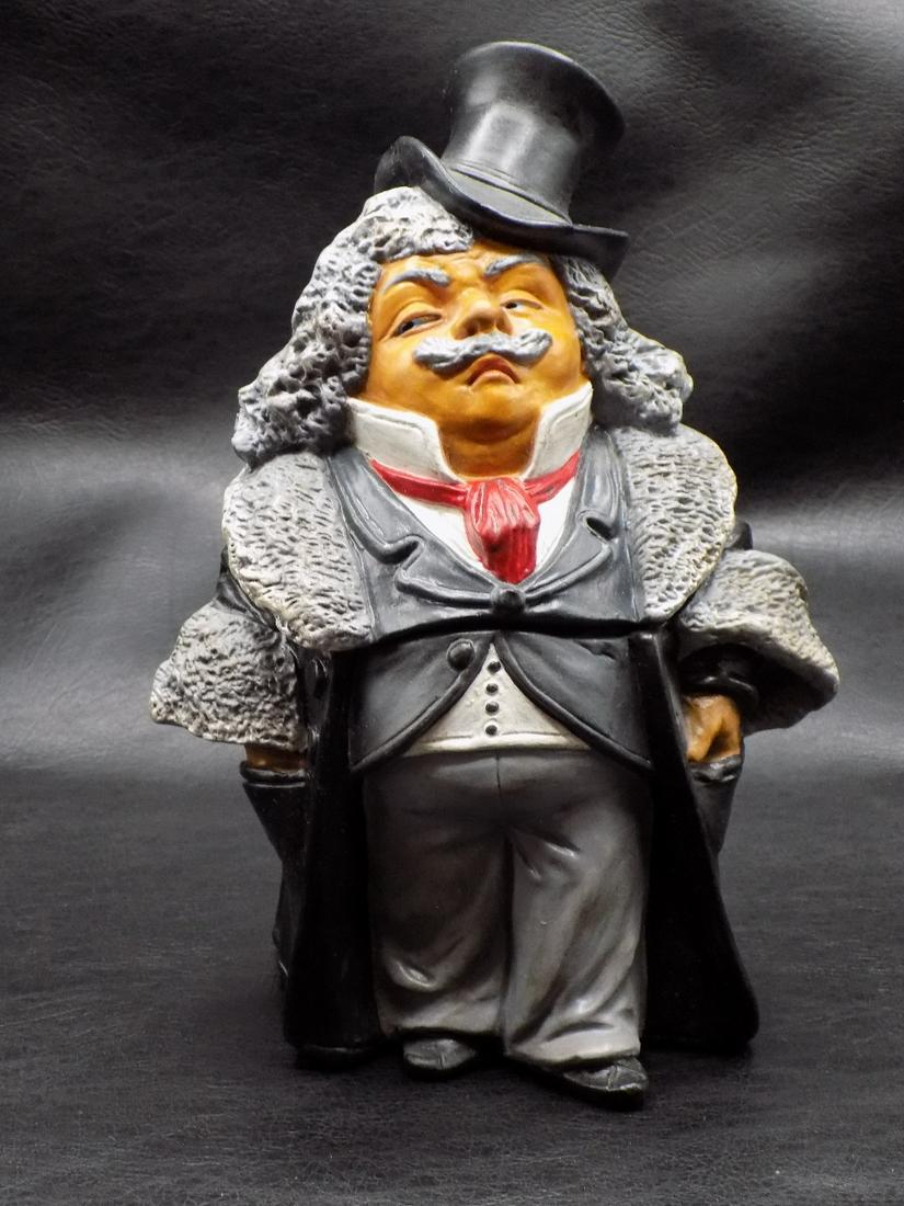 Unusual figural antique humidor: Unusual figural antique humidor. Marked and numbered on bottom as shown in photo. Porcelain. Great quality & detail. In very good original as found condition. 9 5/8 inches tall x 4 wide at base