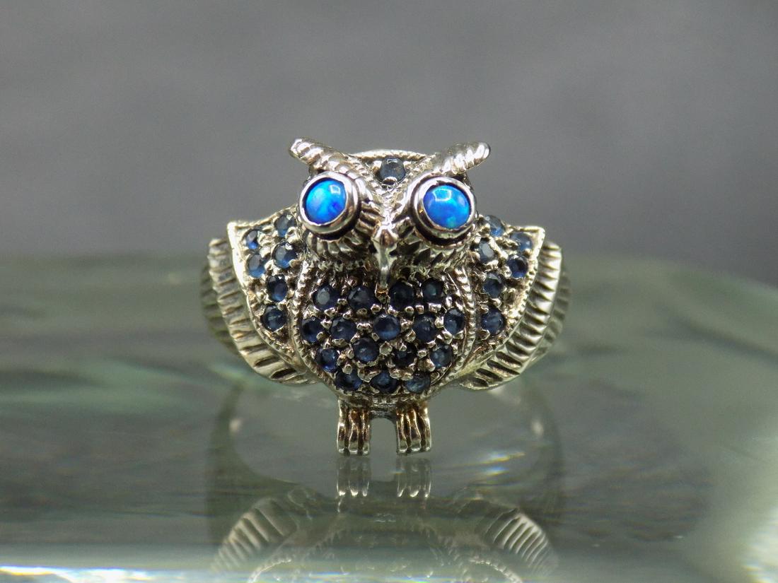 Beautiful 3 cwt blue opal & sapphire sterling ring (1 of 4)