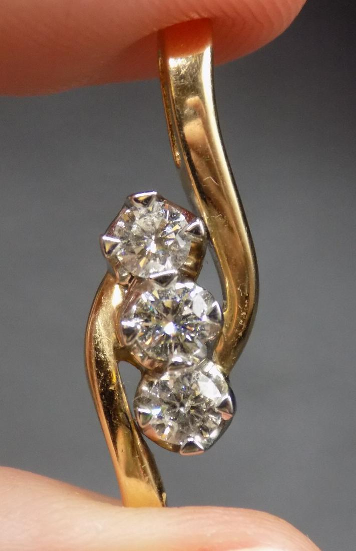 Beautiful vintage 3 diamond 14k gold pendant. (1 of 3)